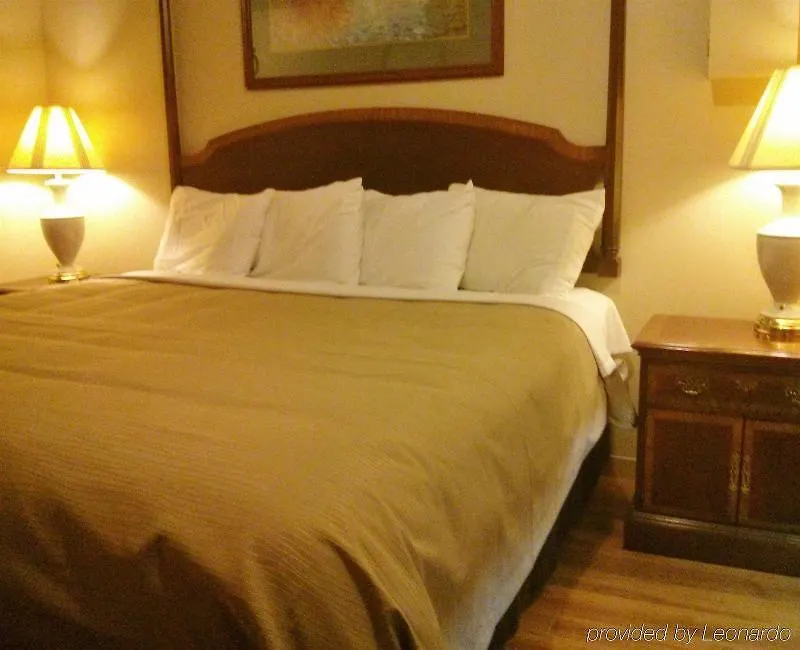 Knights Inn Port Colborne location